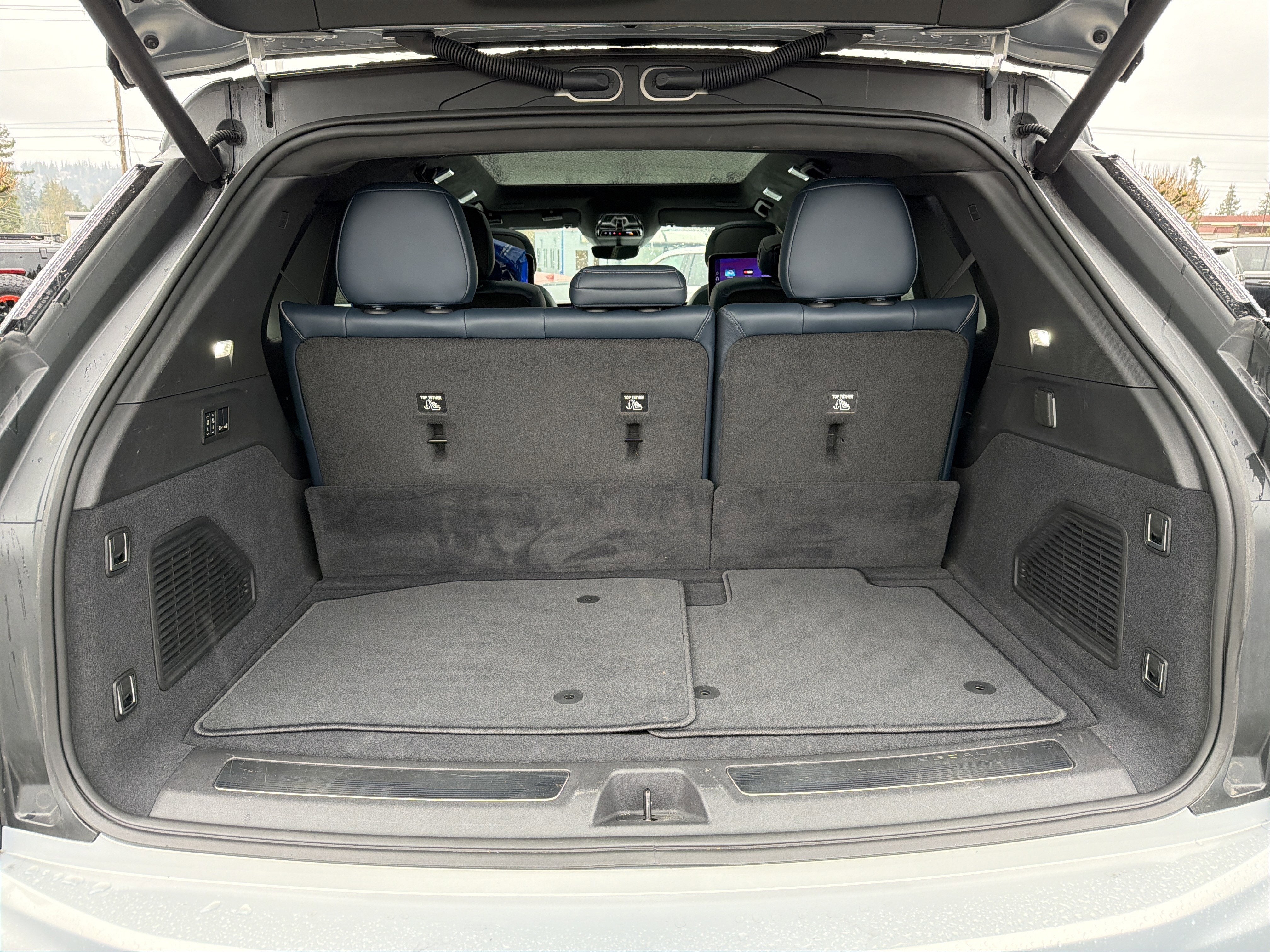 2025 Cadillac ESCALADE IQ Sport 2