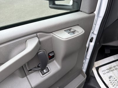 2026 Chevrolet Express Cutaway 3500 1WT