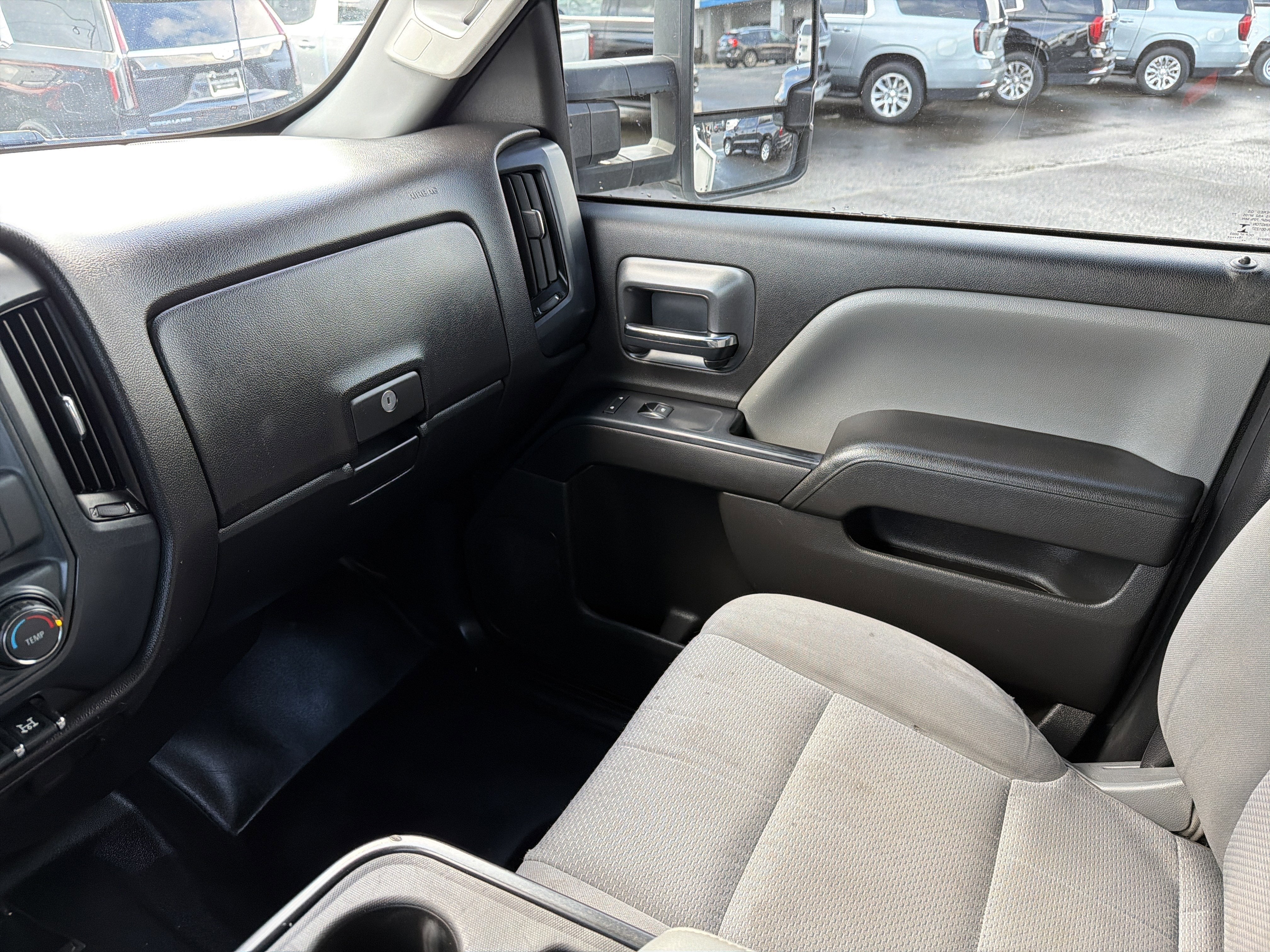 2019 Chevrolet Silverado 5500 HD Work Truck