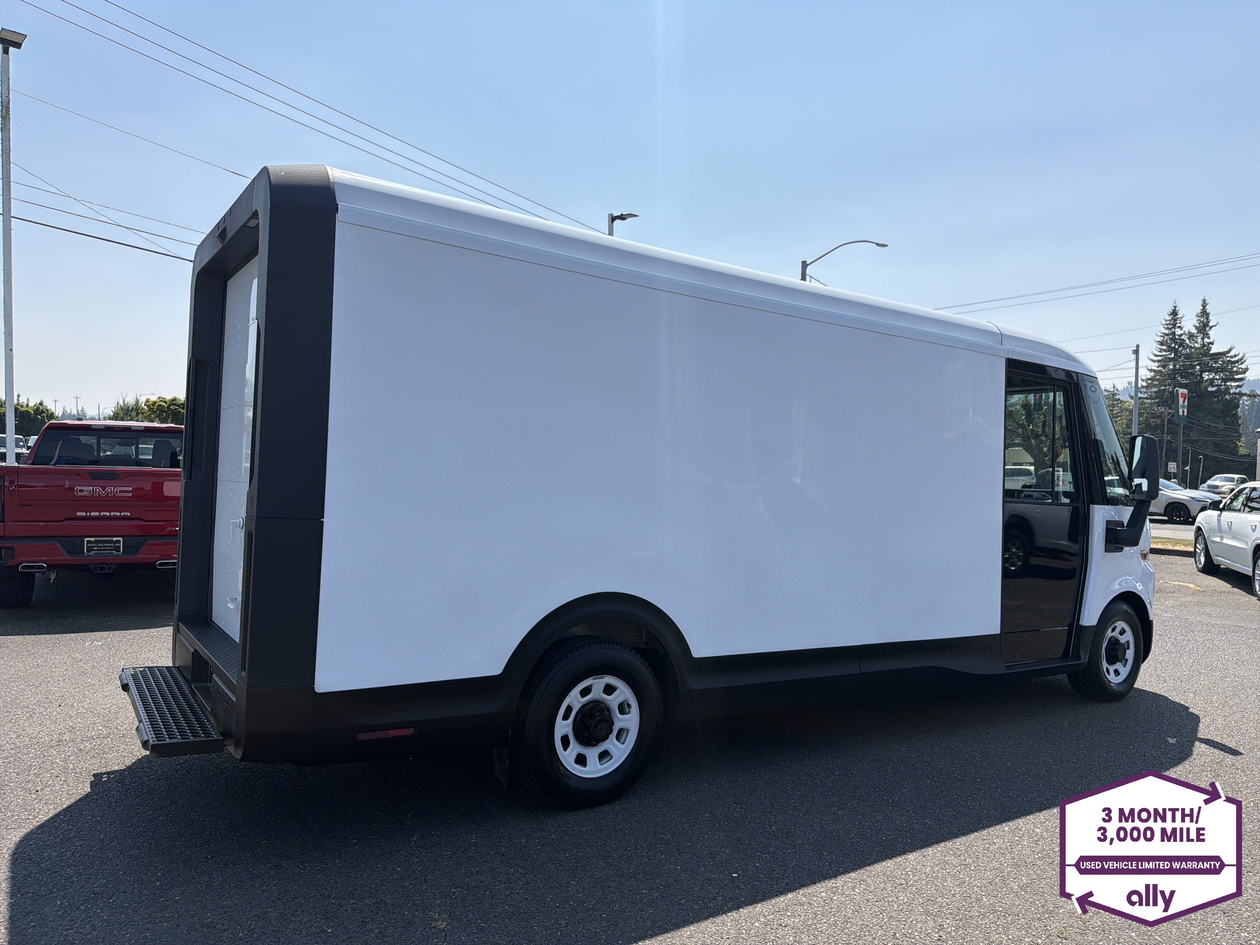 2023 BrightDrop Zevo 600 EJY
