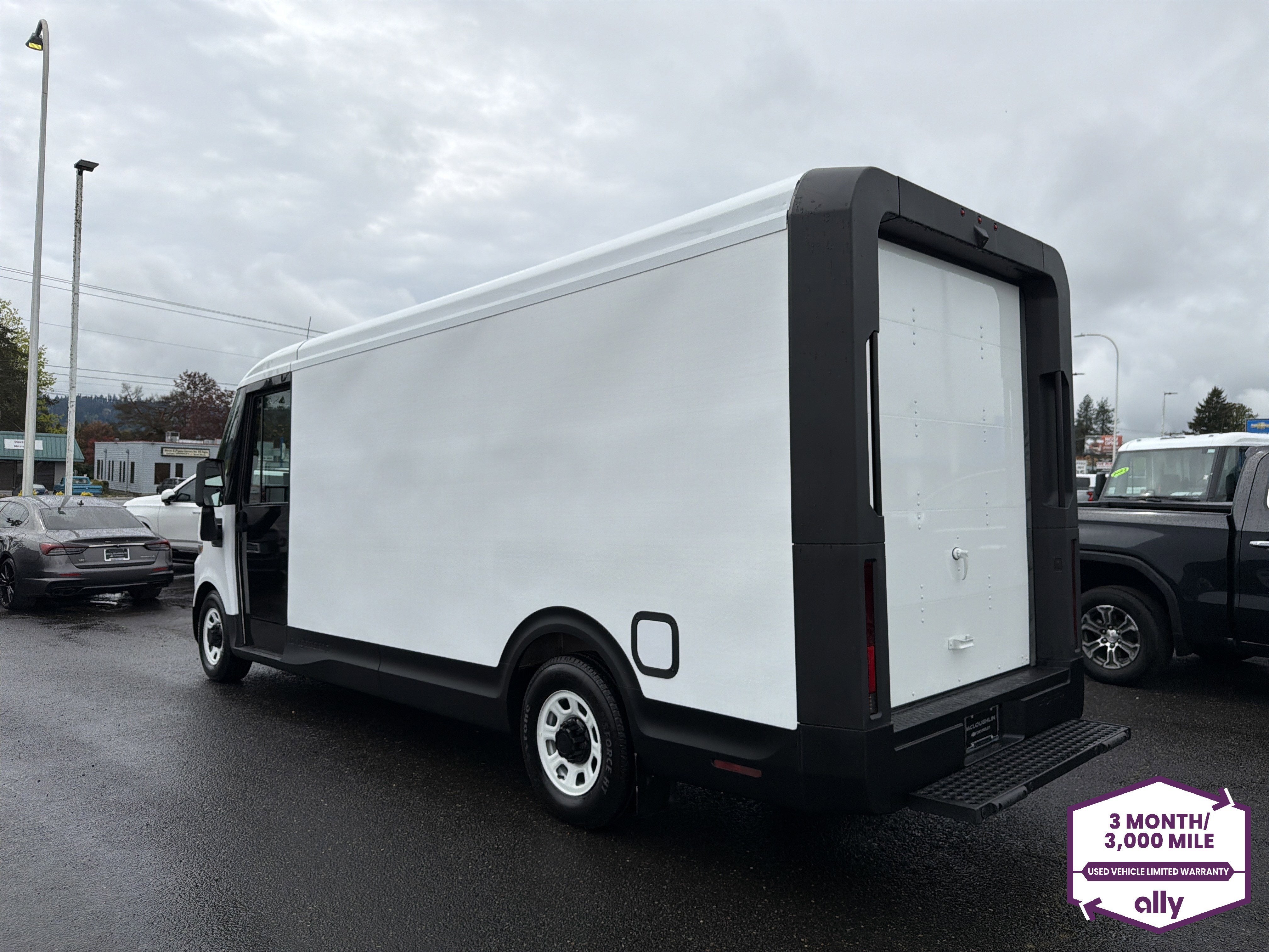 2024 BrightDrop Zevo 600 EJY