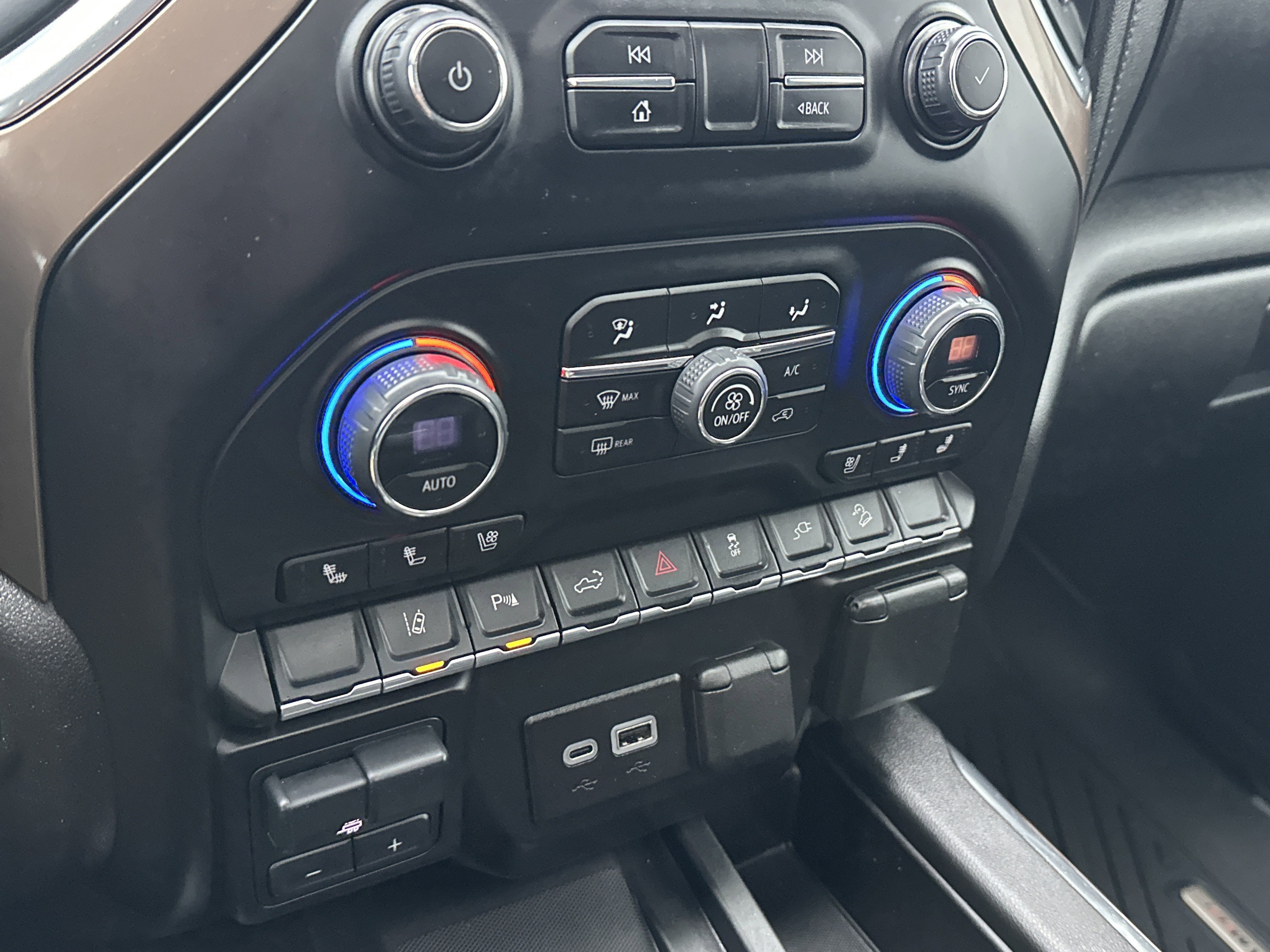 2023 Chevrolet Silverado 3500 HD High Country