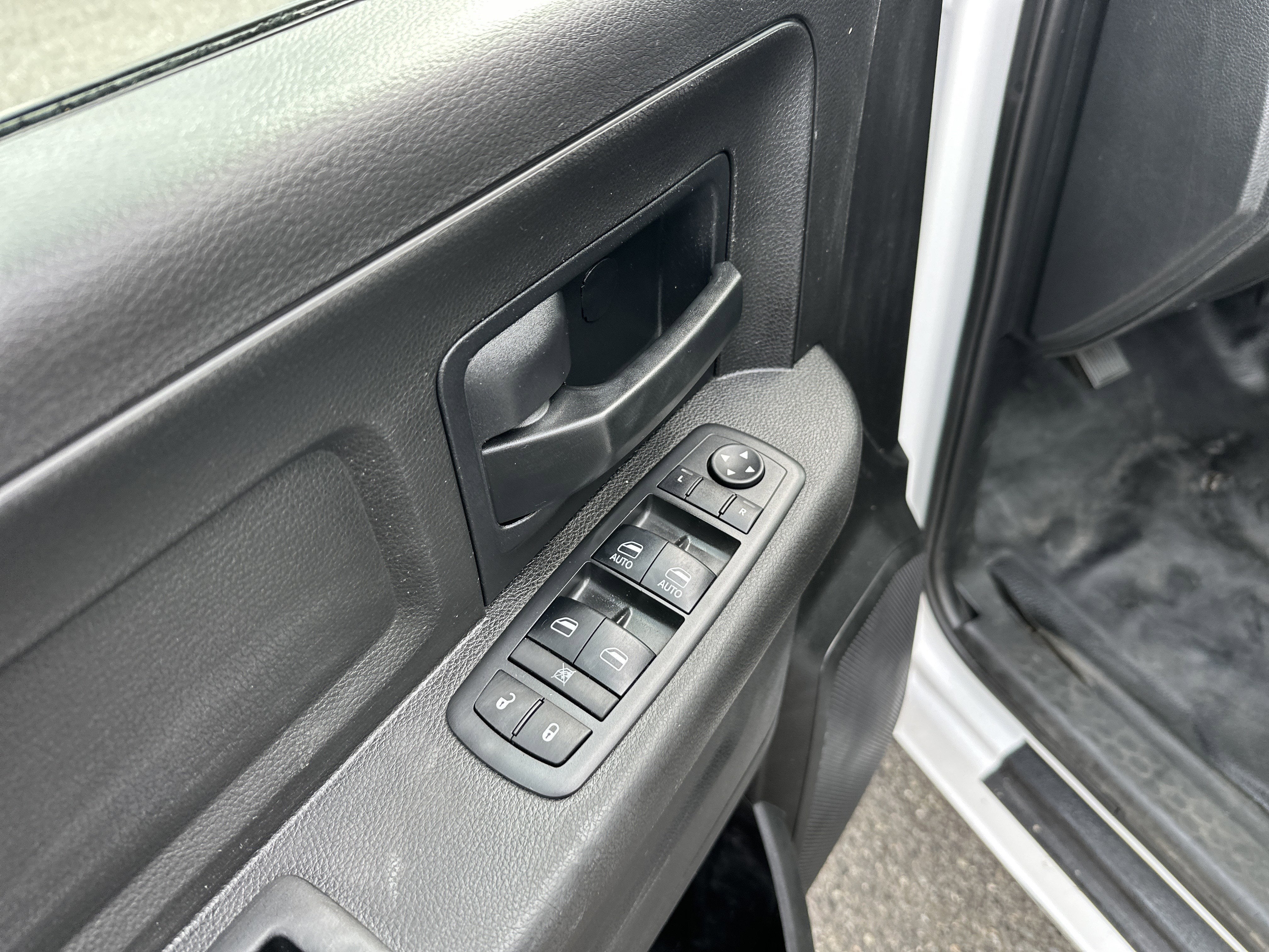 2018 RAM 3500 Chassis Cab Tradesman