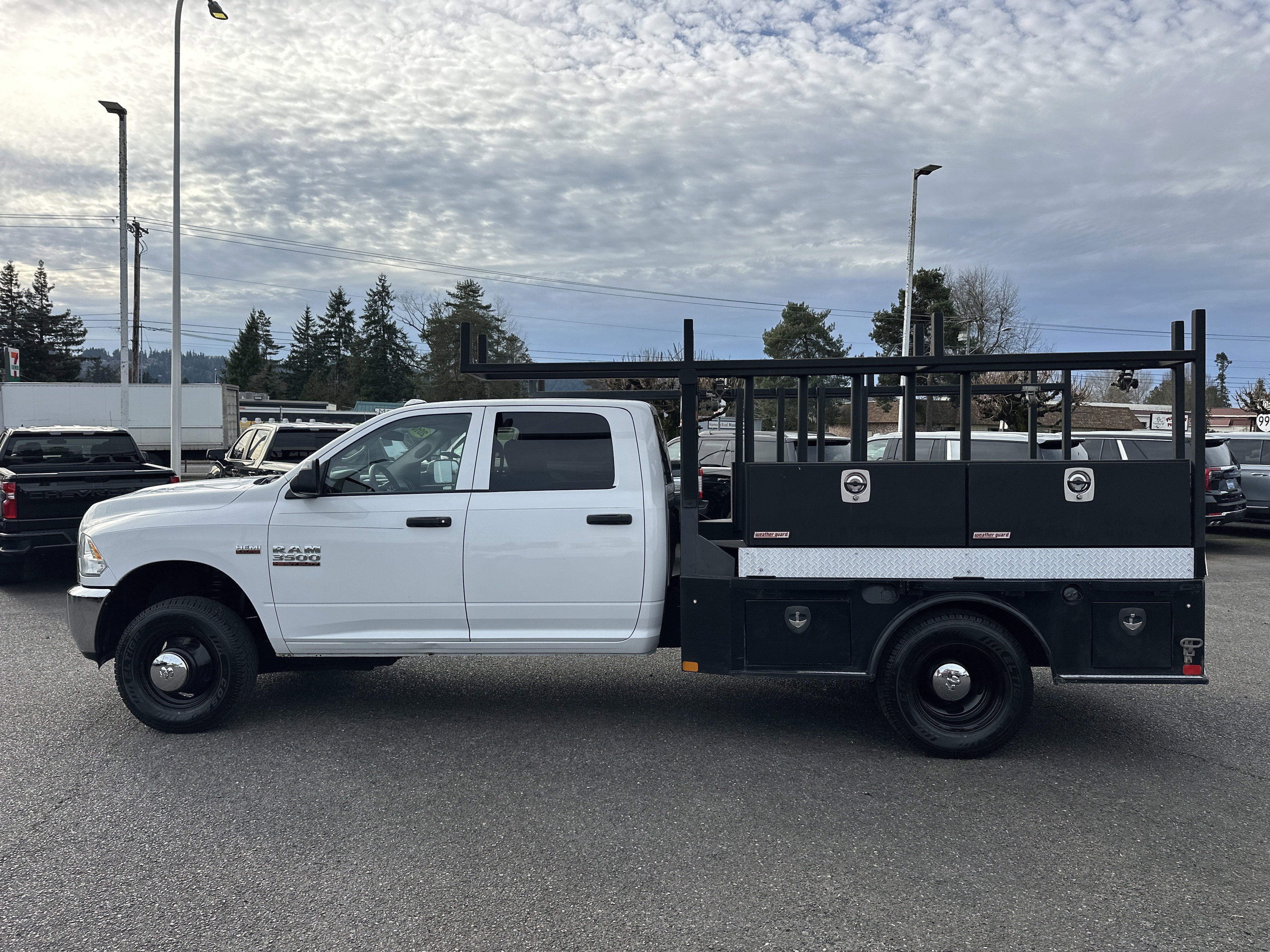 2018 RAM 3500 Chassis Cab Tradesman