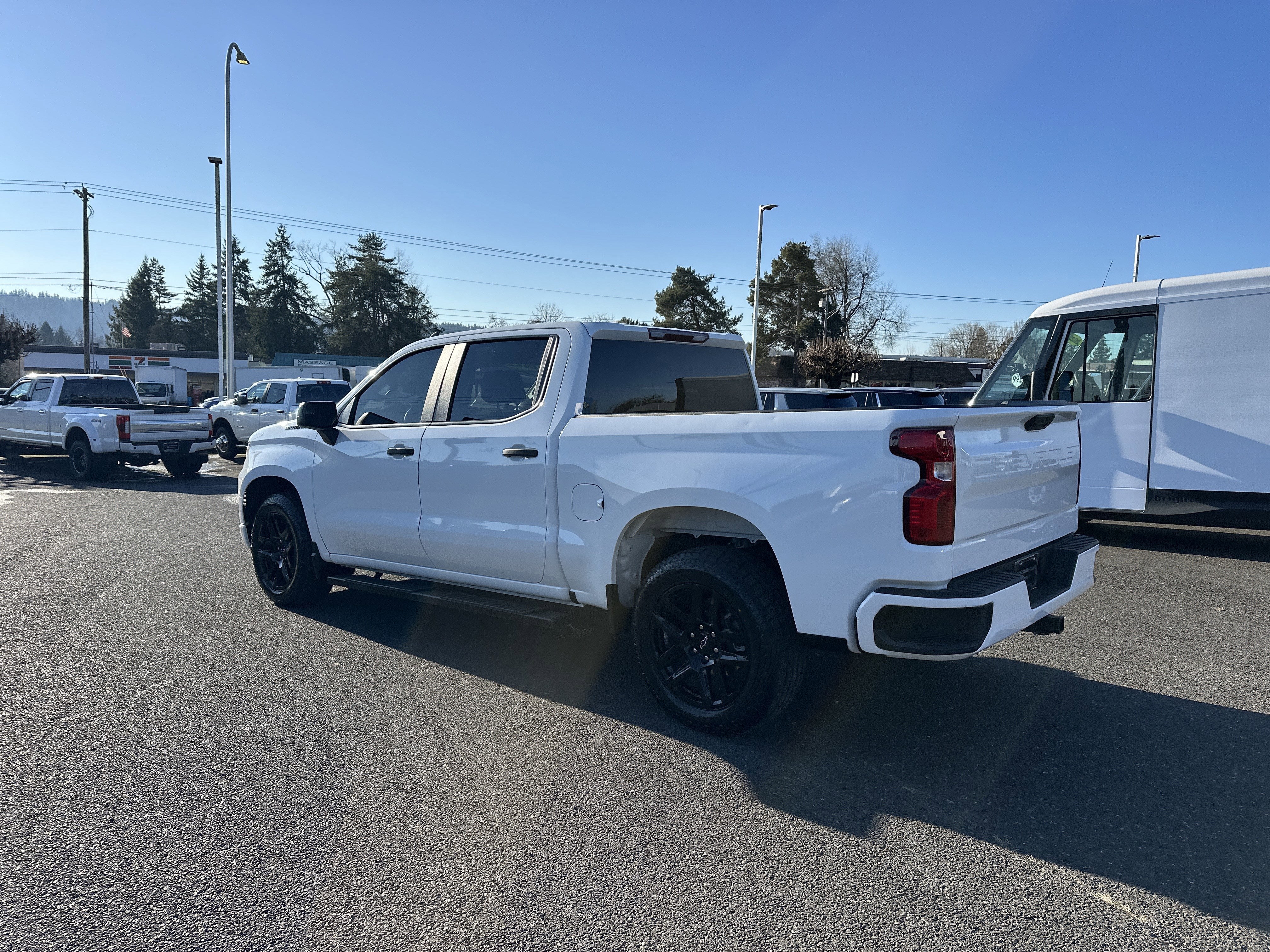 2023 Chevrolet Silverado 1500 Custom
