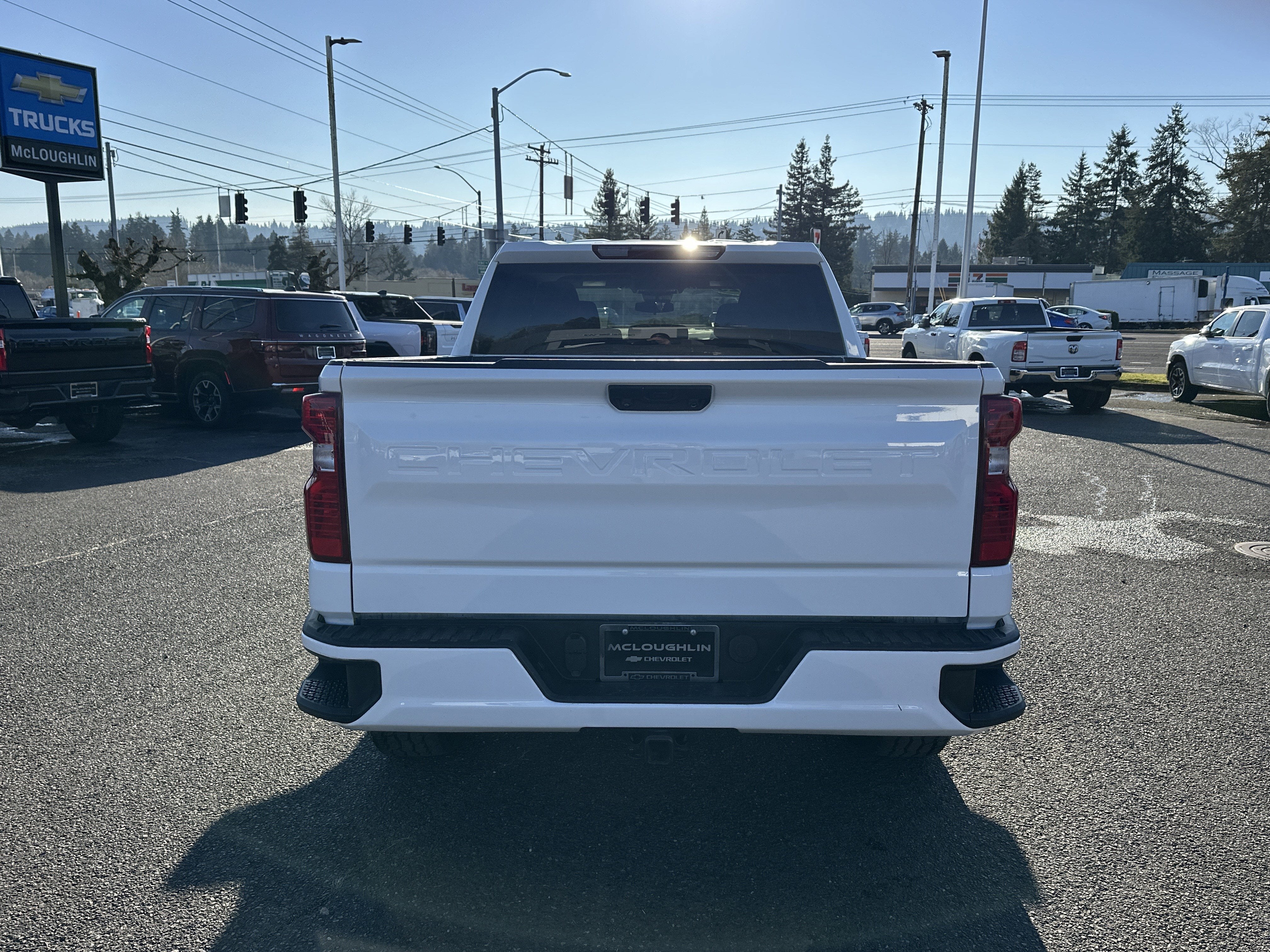 2023 Chevrolet Silverado 1500 Custom