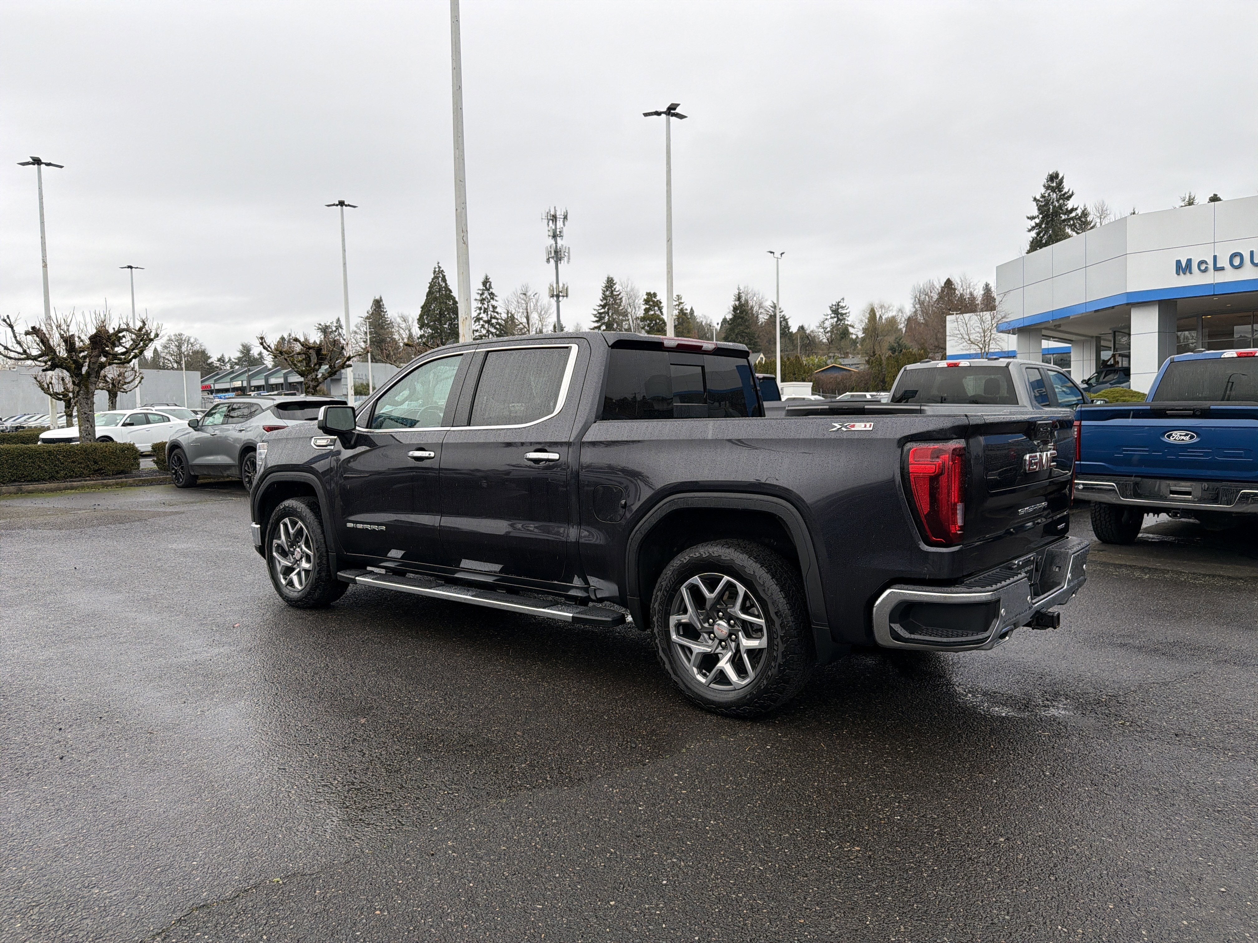 2023 GMC Sierra 1500 SLT