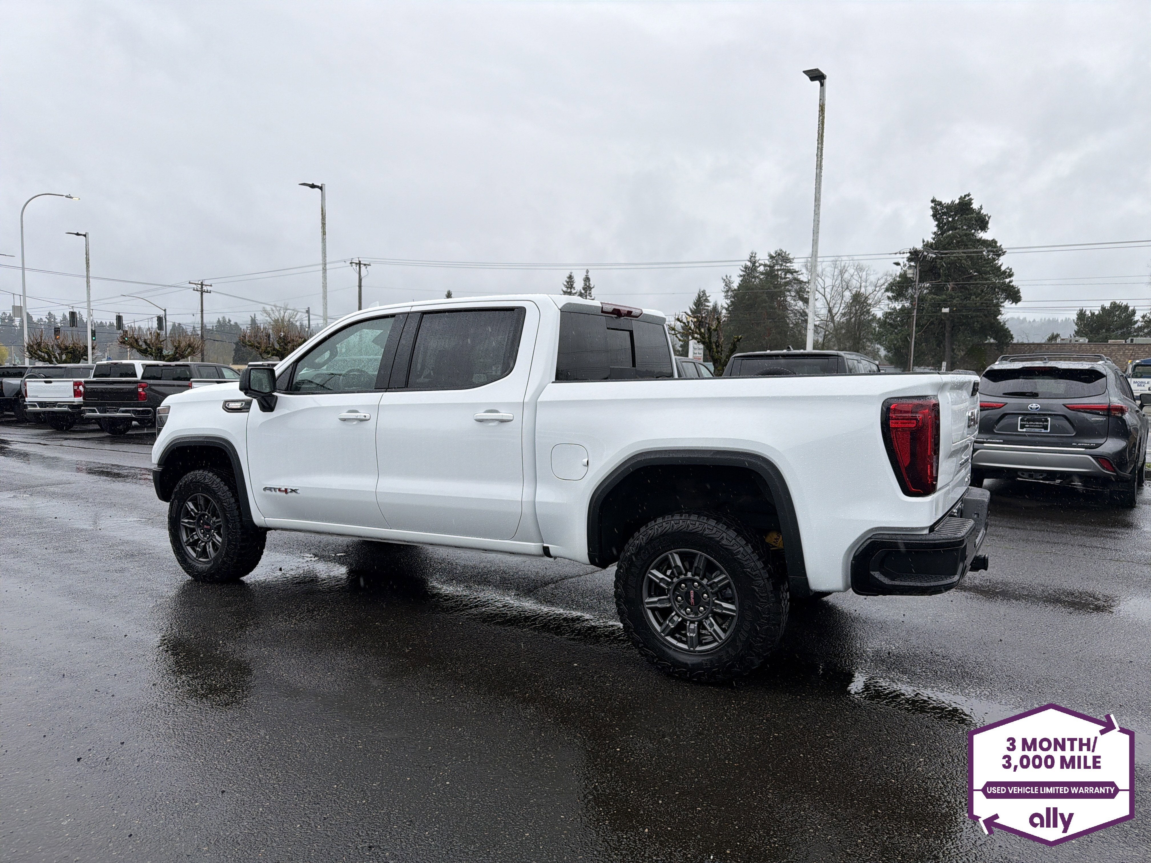 2025 GMC Sierra 1500 AT4X