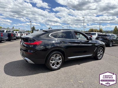 2025 BMW X4 xDrive30i