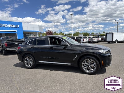 2025 BMW X4 xDrive30i